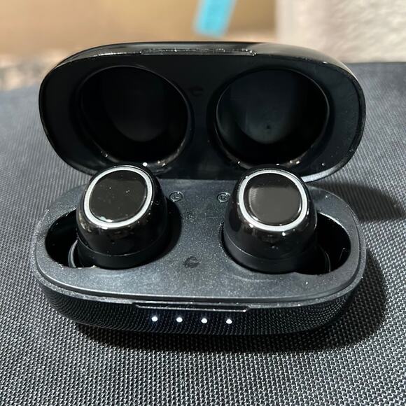 Echo Buds Ear Active Noise Cancellation (2021 release, 2nd gen) - Picture 1 of 5